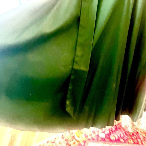 Dark Green Pin Up style dress in Pine Green! Size Mediun - Picture 2 of 6